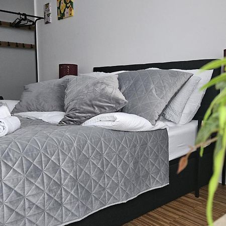 80 M2 Moderne Und Zentrale Wohnung In Hannover Mit Eigenem Parkplatz Екстер'єр фото