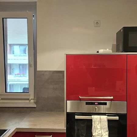 80 M2 Moderne Und Zentrale Wohnung In Hannover Mit Eigenem Parkplatz Екстер'єр фото