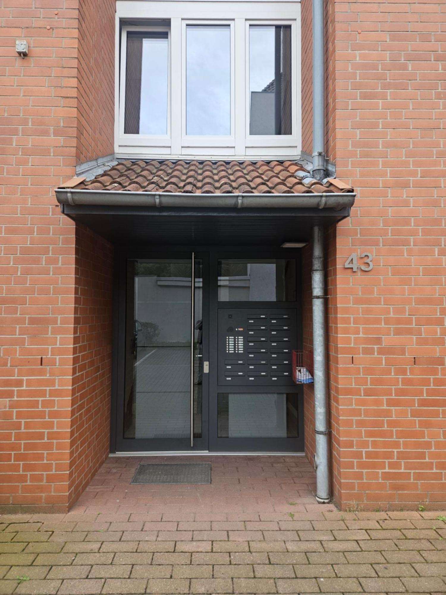 80 M2 Moderne Und Zentrale Wohnung In Hannover Mit Eigenem Parkplatz Екстер'єр фото