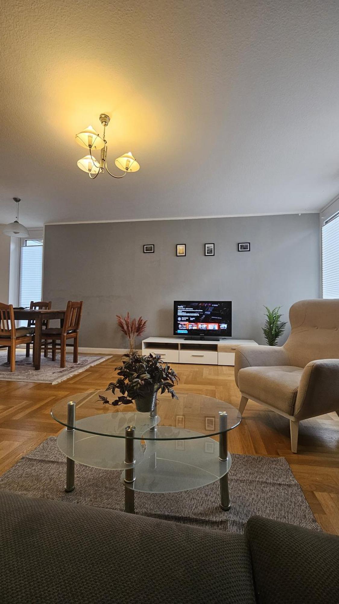 80 M2 Moderne Und Zentrale Wohnung In Hannover Mit Eigenem Parkplatz Екстер'єр фото